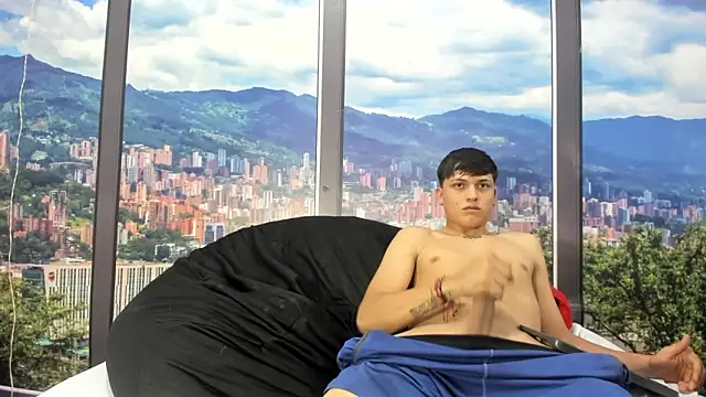 LiamRamirezz webcam