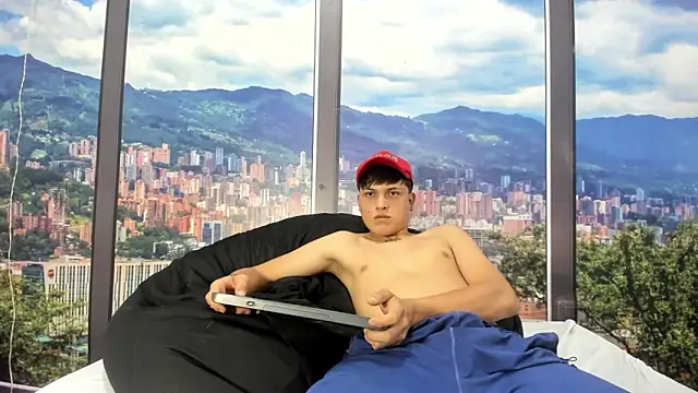 LiamRamirezz webcam