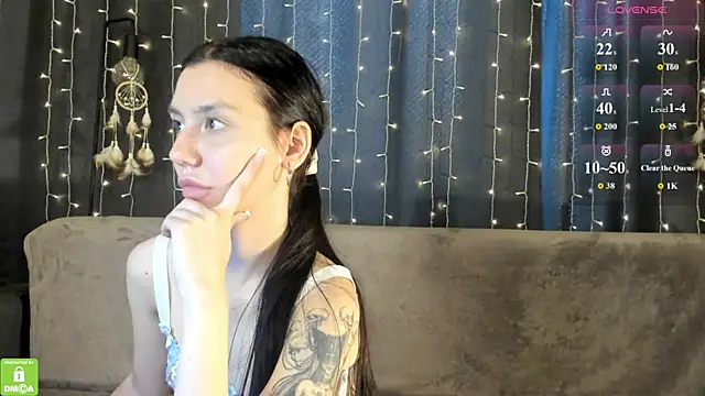 Amelia_skyy webcam