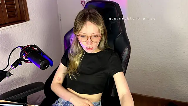 ReenKitty webcam