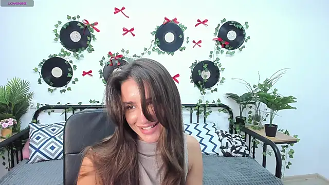 NicoleWells22 webcam
