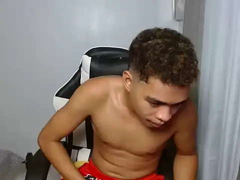 curlyasian_njxx webcam