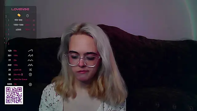 Watch Oxcy_Secret live on EroticFlix - High definition streams