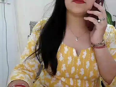Watch _chitranshi live on EroticFlix - High definition streams