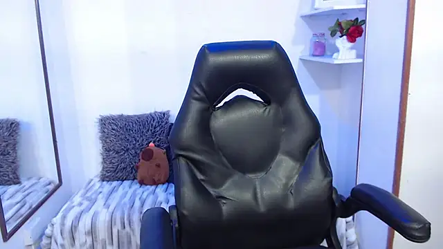 Yao_23 live cam on StripChat