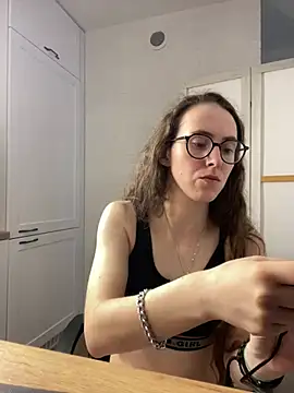 Watch MartiniiSelenna live on EroticFlix - High definition streams