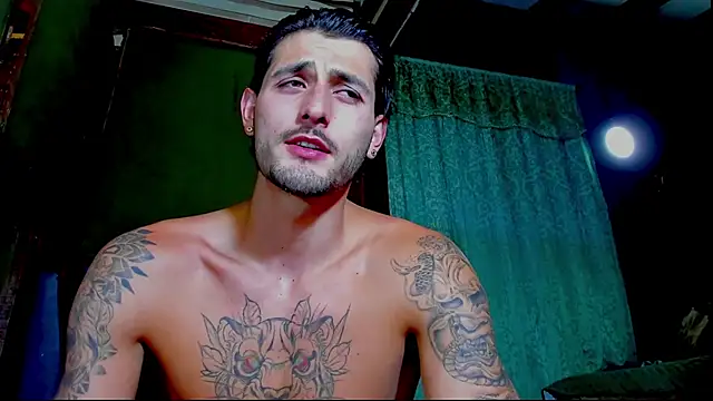 alejo__323__ webcam