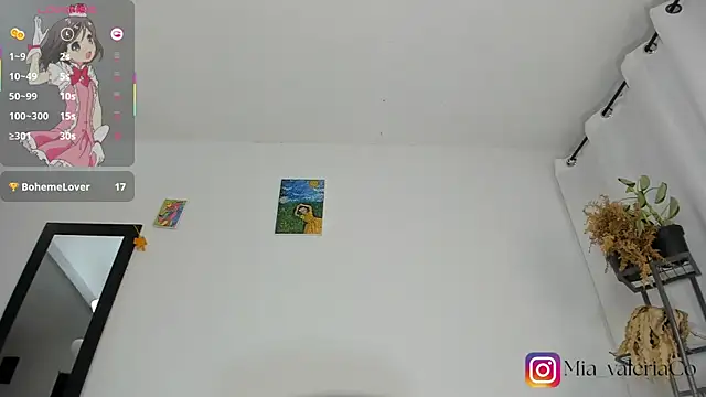 Mia-Valeria- webcam
