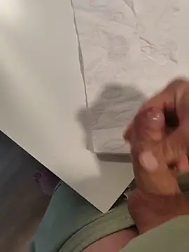essie_delona (Ask my age) - Cum sperm or lambo for my wife