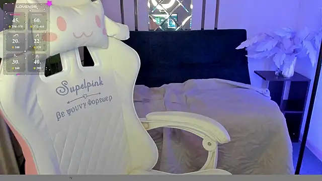 Watch Nika_Vibe live on EroticFlix - High definition streams