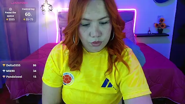 Srta_saraa webcam