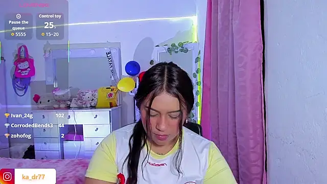 kendra_yul (F teen) - Fuck  me with dildo