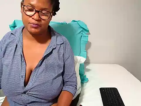 CandyYumsAerolaXX webcam