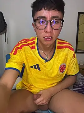 CamiRojas_boy webcam
