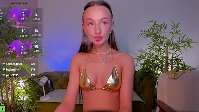 Watch miiss__lulu live on EroticFlix - High definition streams
