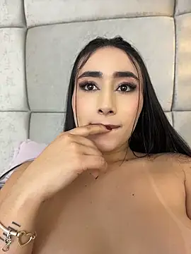 IvonneOwen webcam