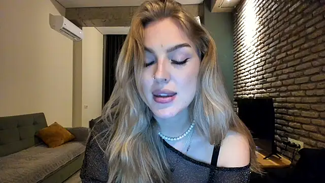 fifteenpoem webcam