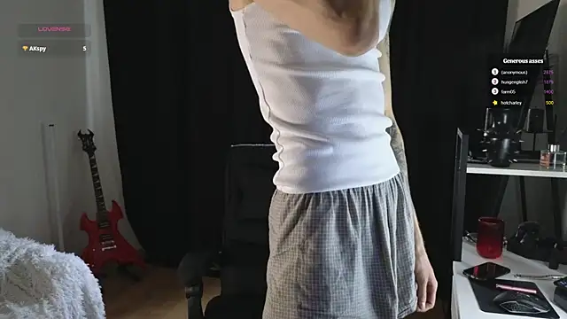 TechnoJesus live cam on StripChat