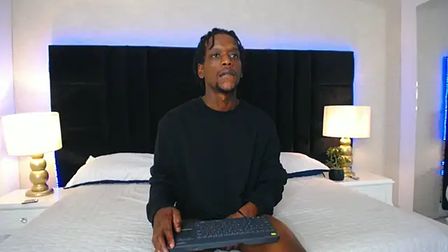 SkylerBigxxx webcam