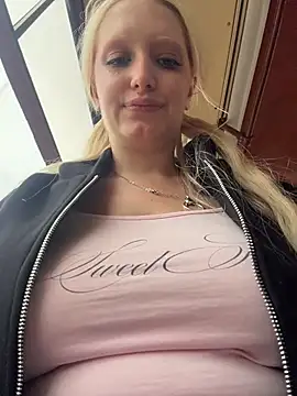 Mila_NoRules webcam