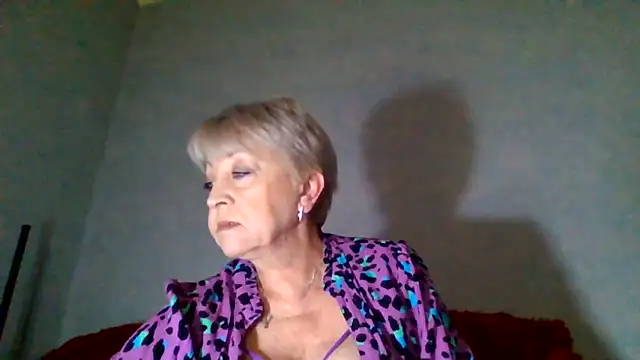 DianaQDream webcam