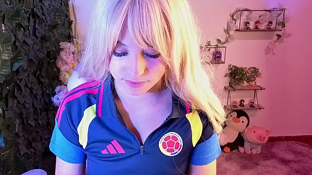 Eymmy_24 webcam