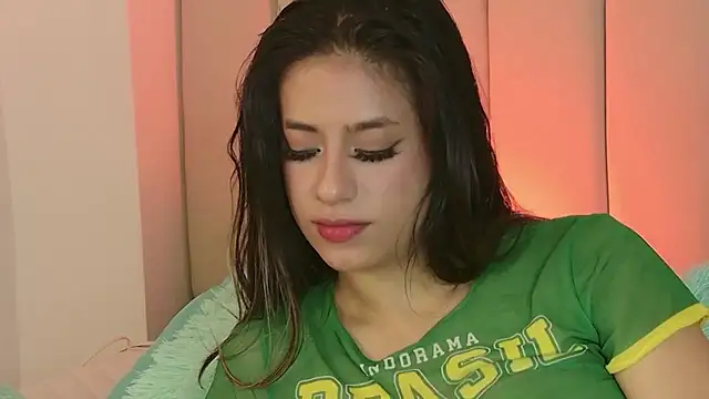 JulietRiverr webcam