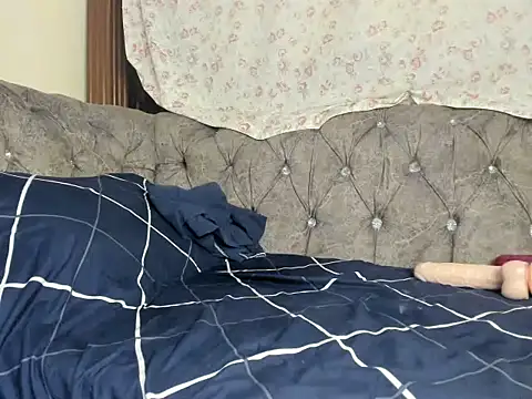 Hola_bbw webcam