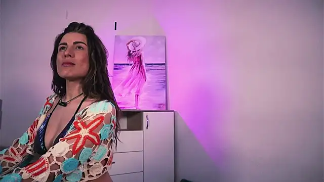 Watch Misslullu live on EroticFlix - High definition streams