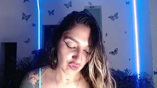 Watch Lia-mitch live on EroticFlix - High definition streams
