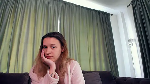 LaraStone69 webcam