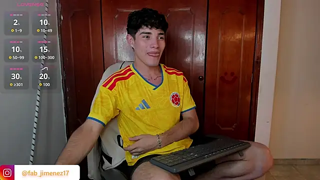 AlejooTwink live Stripchat room