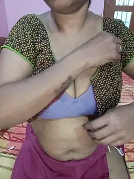 Watch KannadaTamilTeluguBeauty live on EroticFlix - High definition streams