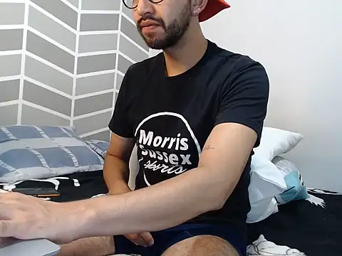 thomass1018 webcam