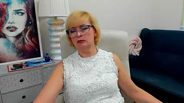 luna_xfantasy webcam