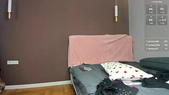 Watch leyaloveu live on EroticFlix - High definition streams