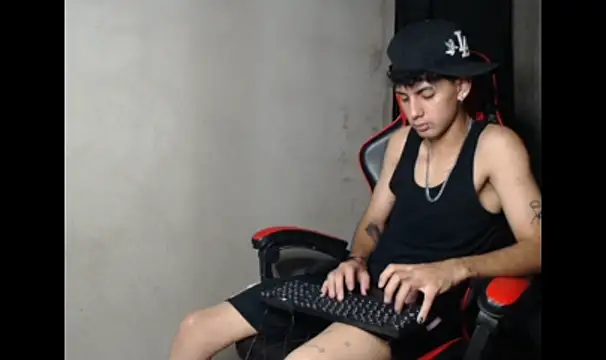 Garu_hot19 webcam