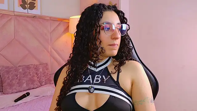 DemiJones_ webcam