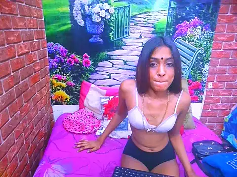 IndianPretty14u2Luv webcam