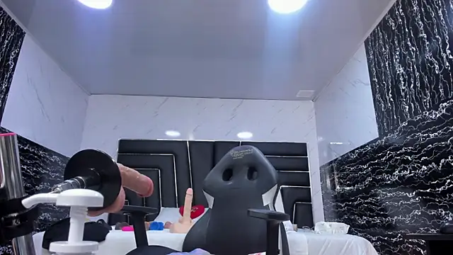 Ladyy_Scarlett webcam