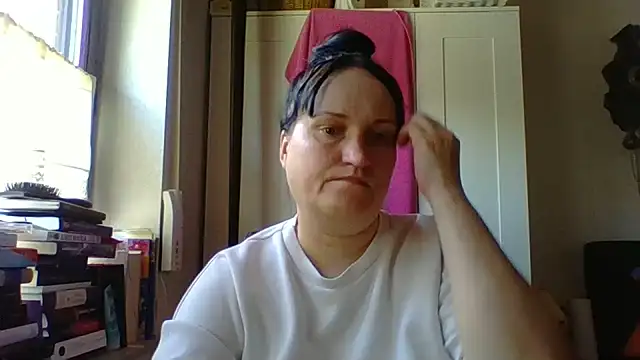 Watch _squirty_cum_lady_ live on EroticFlix - High definition streams
