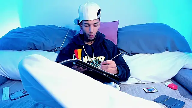 thiagoferreti (M twink) - show cum