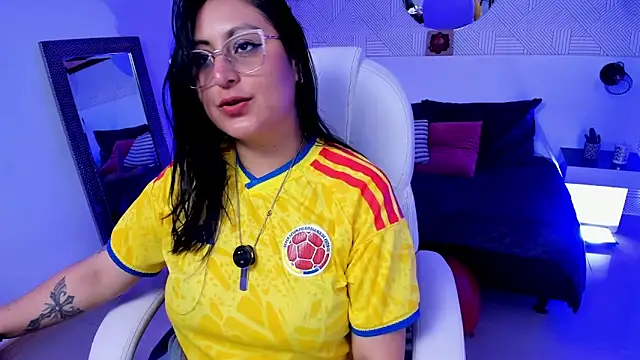 Amber_gold_ webcam