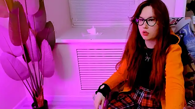 CarolGiggly webcam