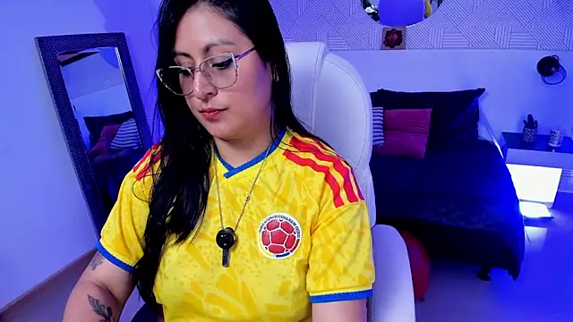 Amber_gold_ webcam