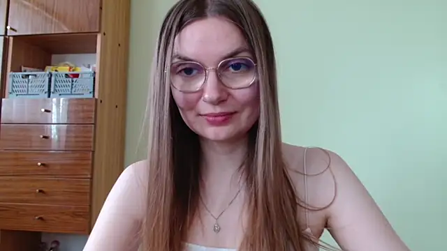 LooveELLYx live cam on StripChat