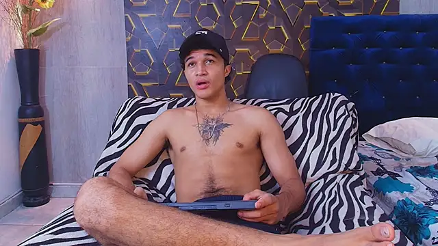 fire_drako_ live cam on StripChat
