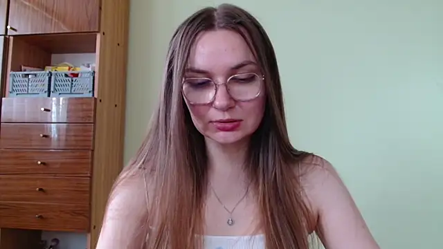 LooveELLYx live cam on StripChat