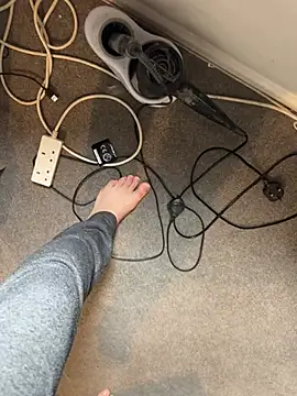 Feettlover69 webcam