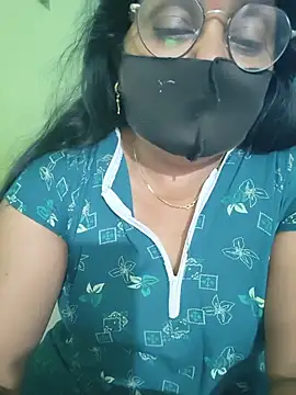 sexxyrenukaa webcam
